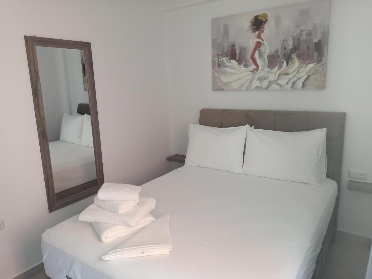 Cyclops Luxury Apartments Ігумениця Екстер'єр фото