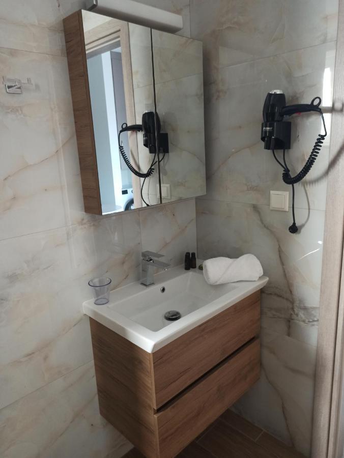 Cyclops Luxury Apartments Ігумениця Екстер'єр фото