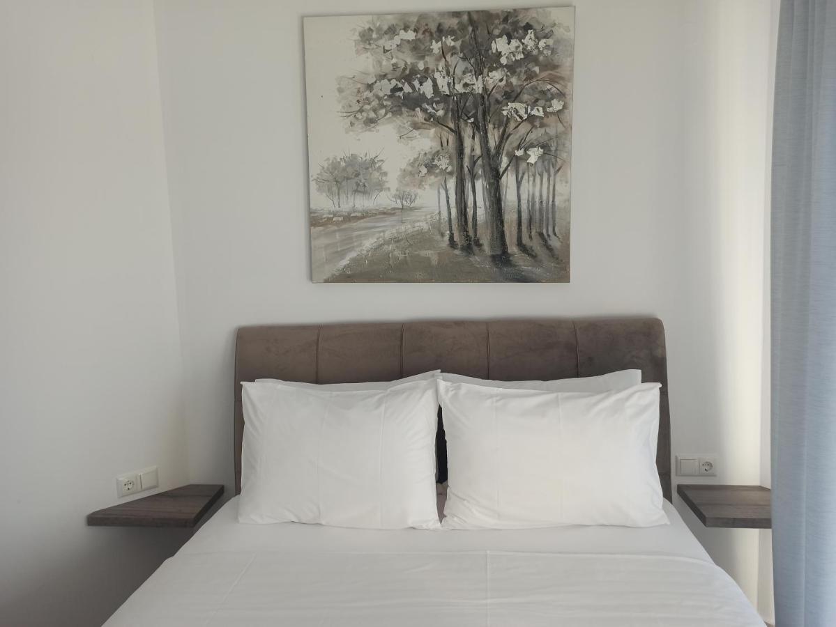 Cyclops Luxury Apartments Ігумениця Екстер'єр фото