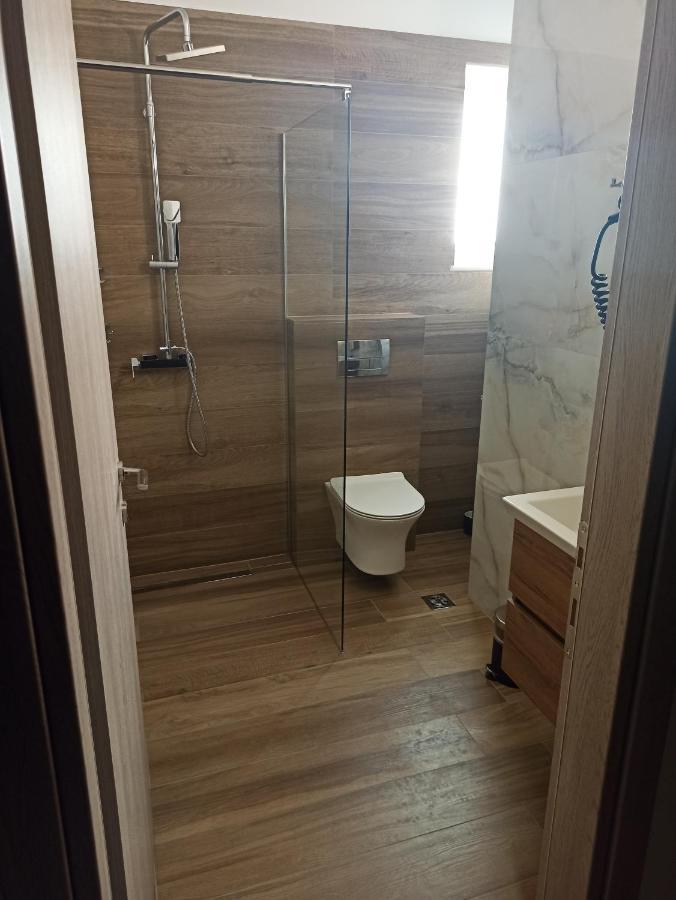 Cyclops Luxury Apartments Ігумениця Екстер'єр фото